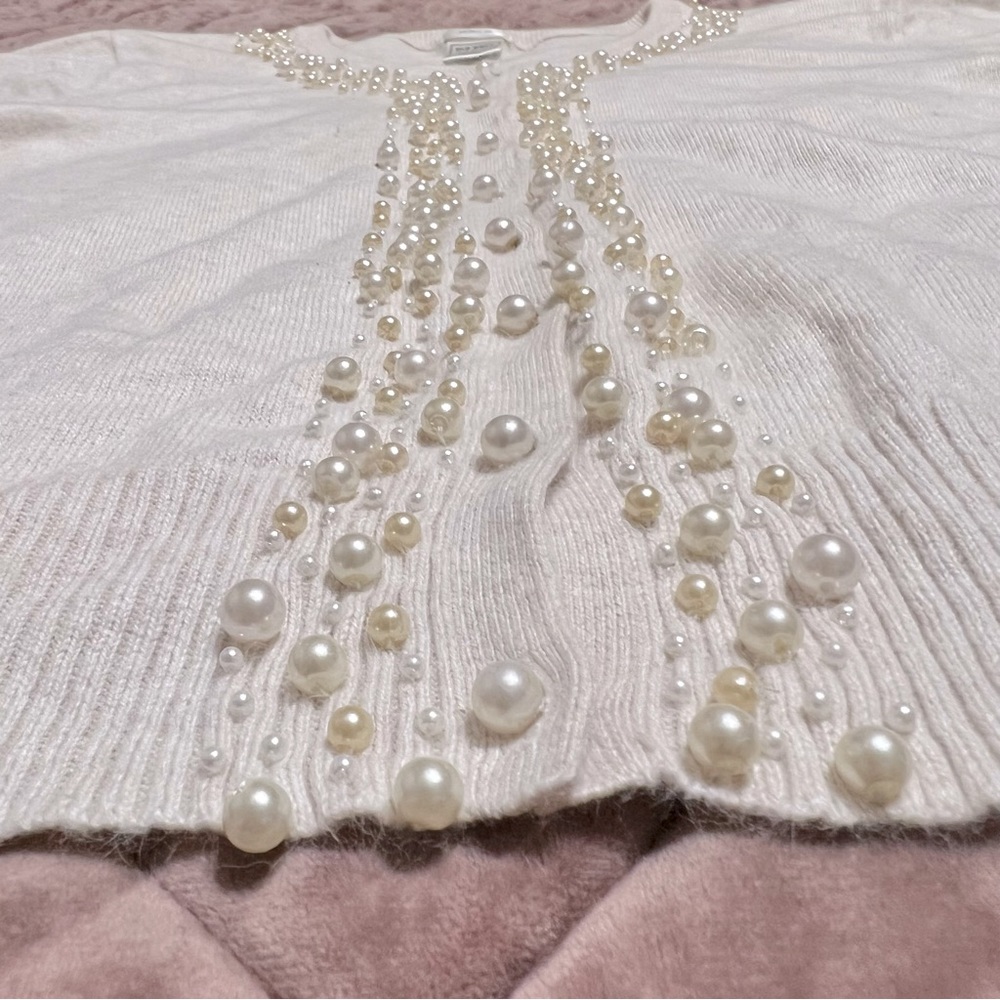 Pearl Short Sleeved Cardigan - Picture 8 of 10